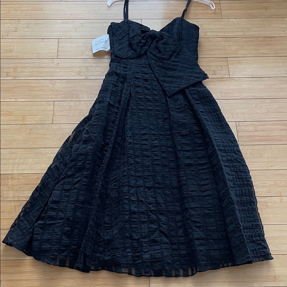 Women Fame and Partners Black Cocktail Spaghetti Strap MIDI Dress Size 4 NWT